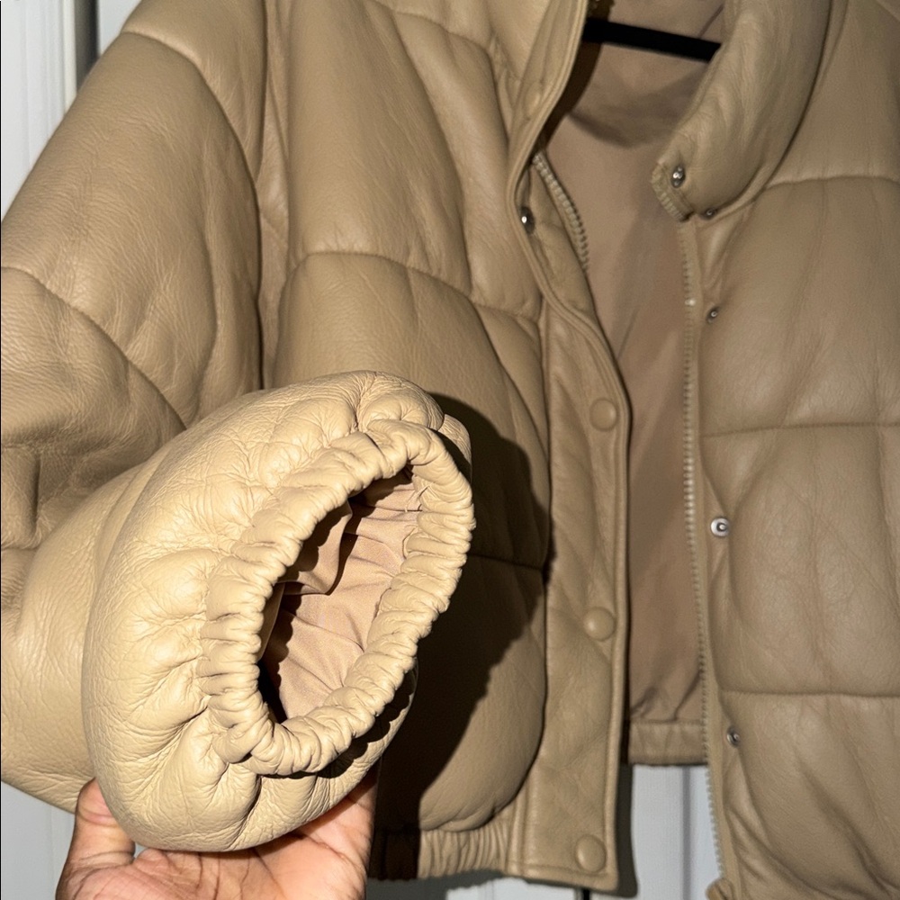 Zara Puffer Jacket - Picture 4 of 5